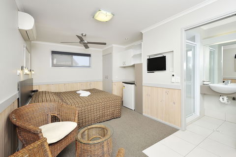 NRMA Sydney Lakeside Holiday Park - Accommodation Gladstone 5
