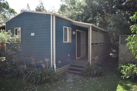 Jervis Bay Cabins & Hidden Creek Campsite - Accommodation Gladstone 3