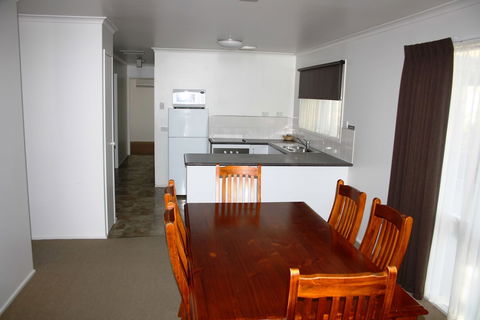 A-line Holiday Park - Accommodation Gladstone 0