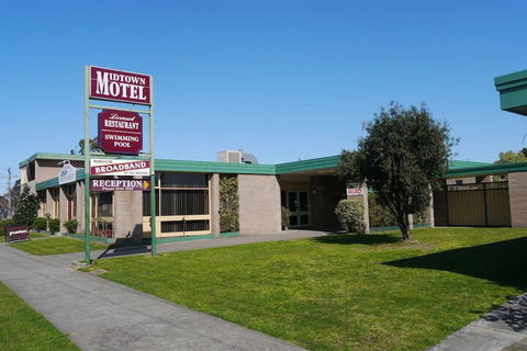 Midtown Motor Inn - Accommodation Gladstone 2