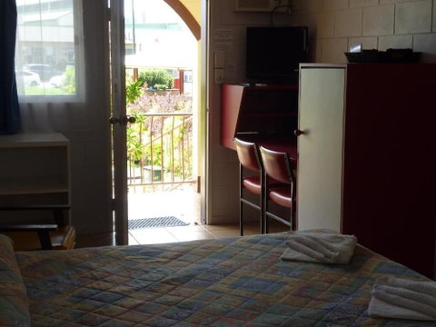 Innisfail City Motel - Accommodation Gladstone 4