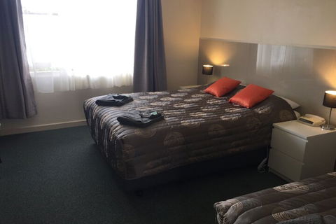 Blue Lake Motel - Accommodation Gladstone 4