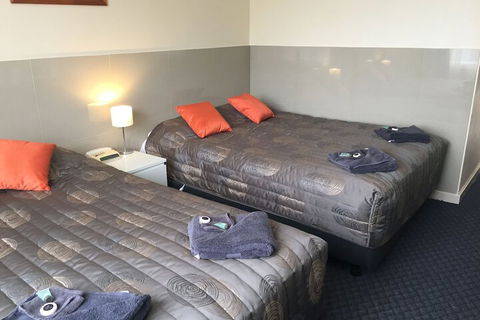 Blue Lake Motel - Accommodation Gladstone 3