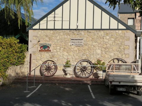 Naracoorte Hotel Motel - Accommodation Gladstone 1