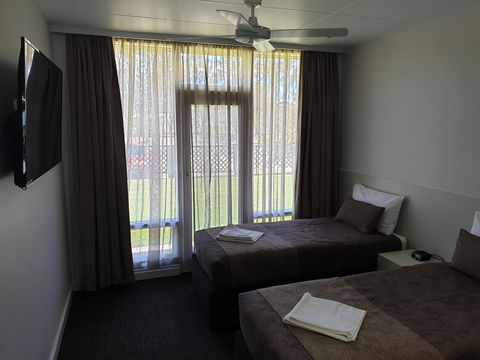 Naracoorte Hotel Motel - Accommodation Gladstone 3