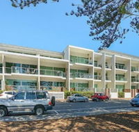 Breeze Beachfront Apartments - Accommodation Gladstone