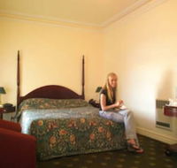 Lucas Hotel - Accommodation Gladstone