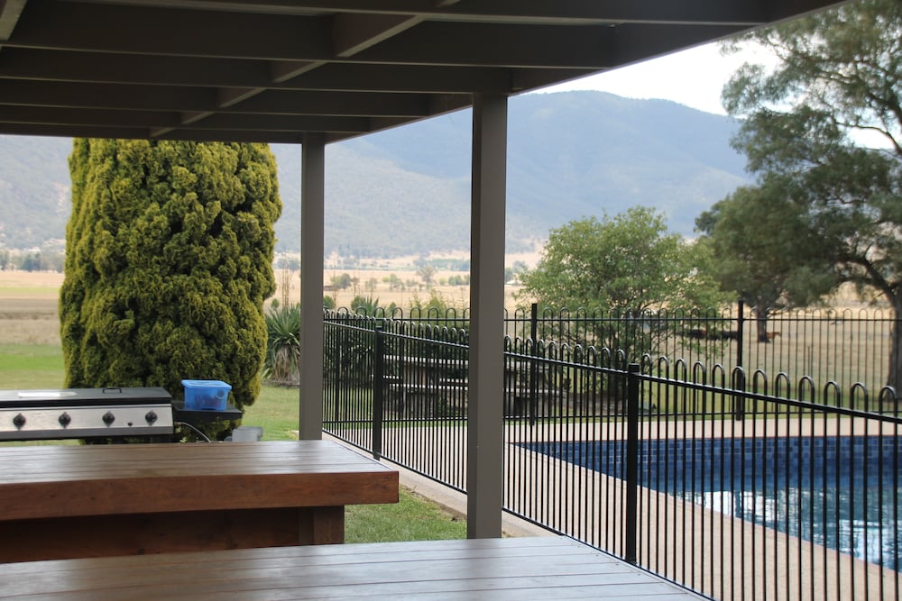 Nariel Valley ACT Accommodation Gladstone