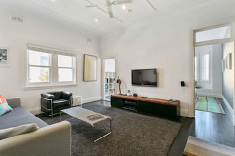 Jacques Avenue - Accommodation Gladstone 0