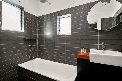 Jacques Avenue - Accommodation Gladstone 7