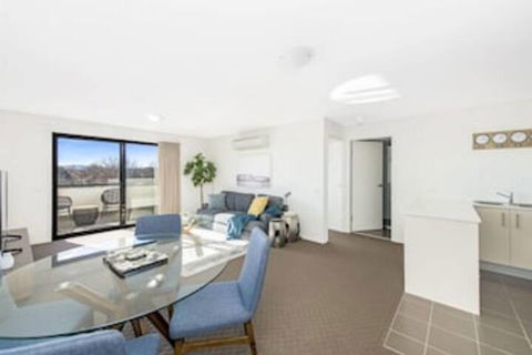 Accommodate Canberra - Century - Accommodation Gladstone 5