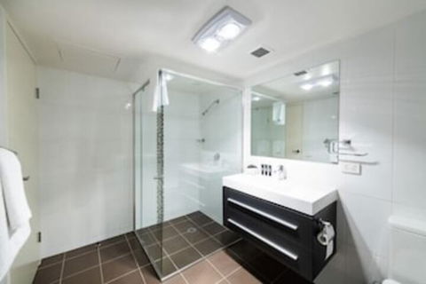 Accommodate Canberra - Century - Accommodation Gladstone 6