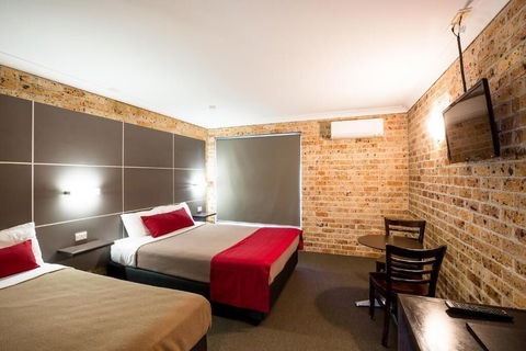 Lakeview Hotel Motel - Accommodation Gladstone 6