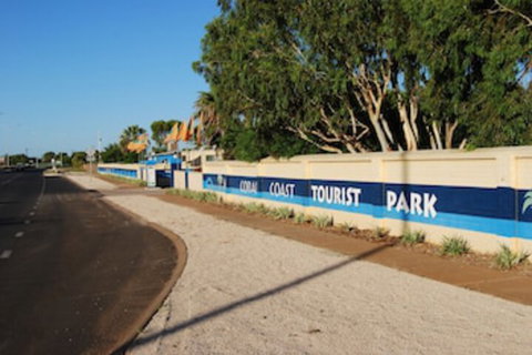 Coral Coast Tourist Park Carnarvon - Accommodation Gladstone 0