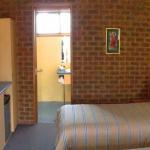 Milawa Motel - Accommodation Gladstone 0