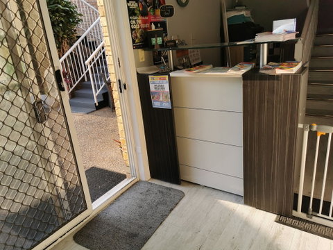 Limassol Motel - Accommodation Gladstone 0