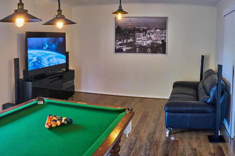 Barossa Elegance - Accommodation Gladstone 6