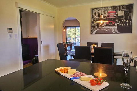 Barossa Elegance - Accommodation Gladstone 3