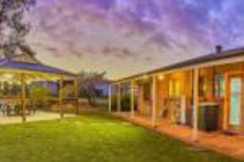 Barossa Elegance - Accommodation Gladstone 0