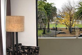 May Park Executive Apartments - Accommodation Gladstone 5