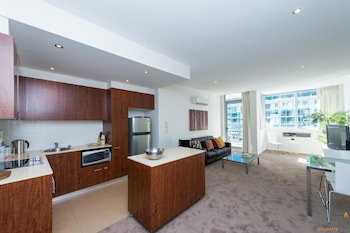 Accommodate Canberra - Metropolitan - Accommodation Gladstone 0