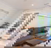 Surf Side Retreat - Accommodation Gladstone
