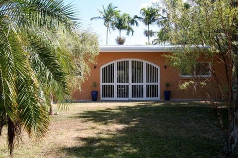 Jambala Beach House - Accommodation Gladstone 5