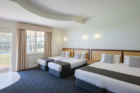 Serafino McLaren Vale - Accommodation Gladstone 5