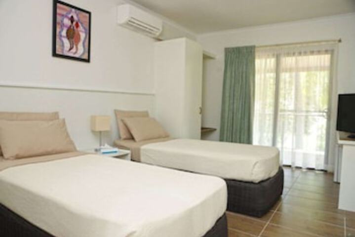 Seisia QLD Accommodation Gladstone