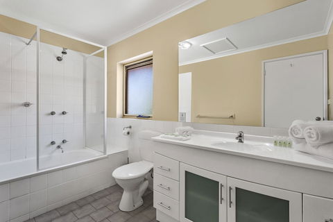 Elphin Motel & Serviced Apartments - Accommodation Gladstone 1