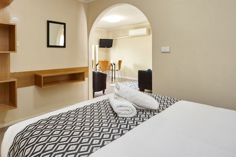 Elphin Motel & Serviced Apartments - Accommodation Gladstone 6
