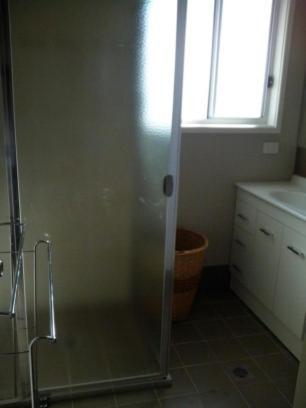 Grey Pebbles - Accommodation Gladstone 6