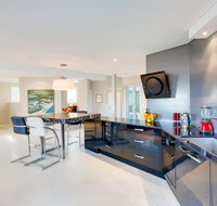 Cottesloe Contemporary Villa - Accommodation Gladstone