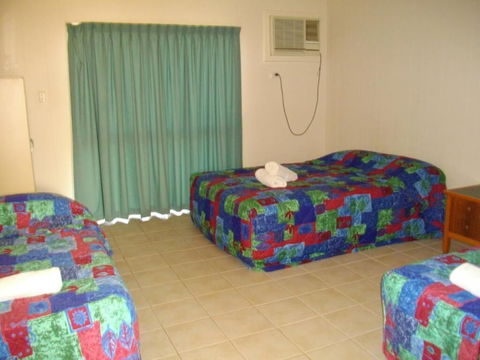 Kurrmine Beach Motel - Accommodation Gladstone 5