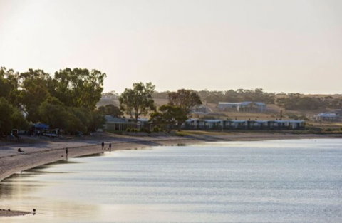Discovery Parks - Streaky Bay Foreshore - Accommodation Gladstone 2