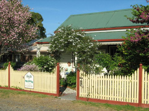 Cuddledoon Cottages Rutherglen - Accommodation Gladstone 5