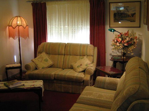 Cuddledoon Cottages Rutherglen - Accommodation Gladstone 1