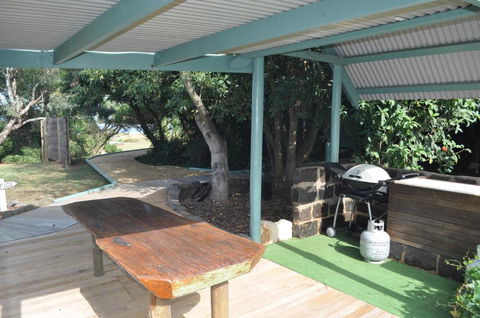 Bayview Boathouse - Accommodation Gladstone 4