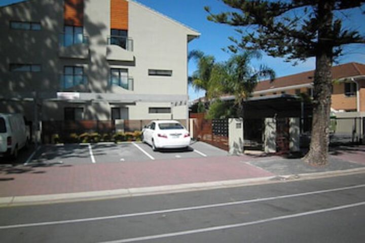 Southern Adelaide SA Accommodation Gladstone