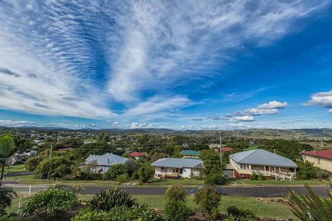 Boonah Hilltop Cottage - Accommodation Gladstone 5