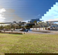 Capricorn Holiday Park - Accommodation Gladstone