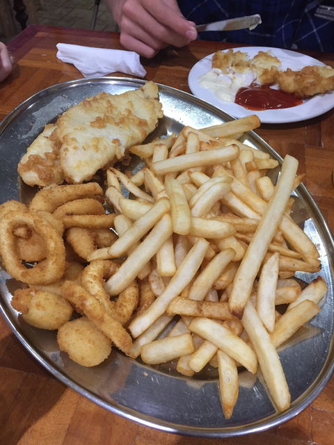 Barnacle Bill Family Seafood Restaurant - Accommodation Gladstone 4