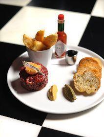 Pierre's On George - Accommodation Gladstone 24