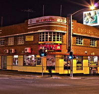 Republic Bar  Cafe - Accommodation Gladstone