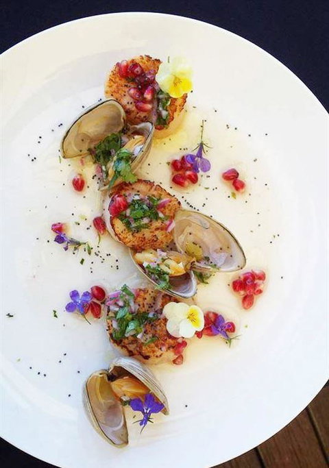 SEE Restaurant - Accommodation Gladstone 5