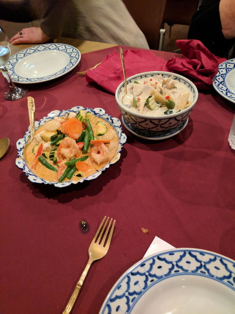 Royal Sri Thai - Accommodation Gladstone 3
