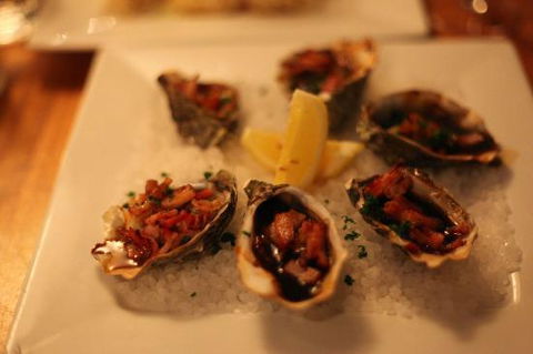 Snappers Restaurant - Accommodation Gladstone 0