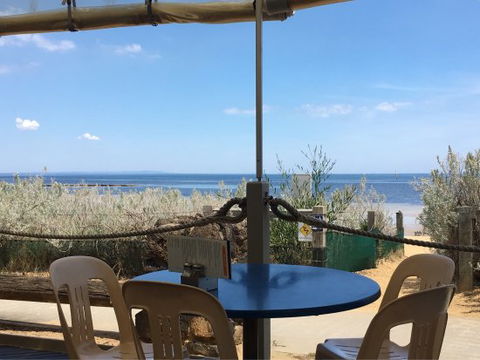 Ricketts Point Cafe - Accommodation Gladstone 0