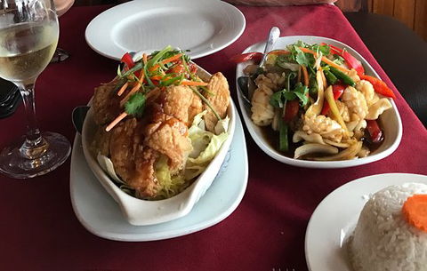 Piyada Thai Restaurant - Accommodation Gladstone 0