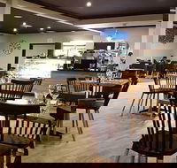 Chef Uno - Accommodation Gladstone